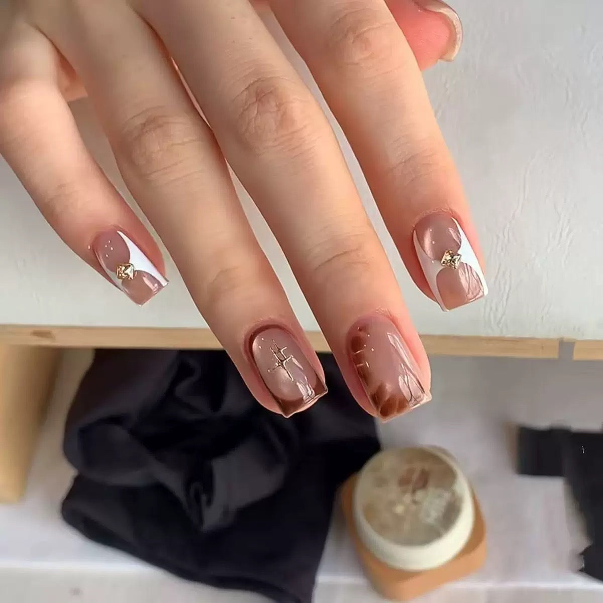 Emerald Croc Emboss | Textured Animal Print Press-on Nails