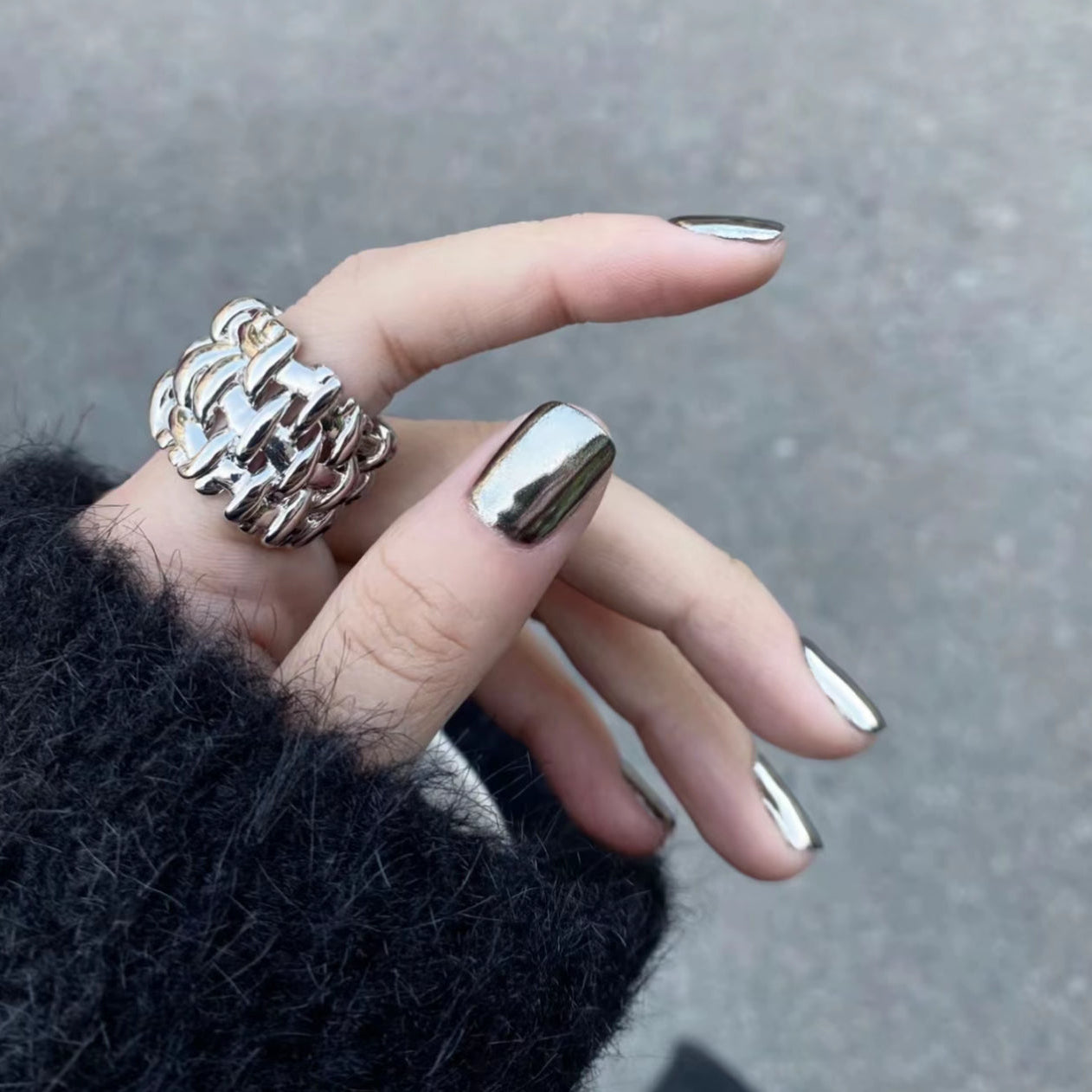 Liquid Silver Mirror | Full Chrome Short Square Nails