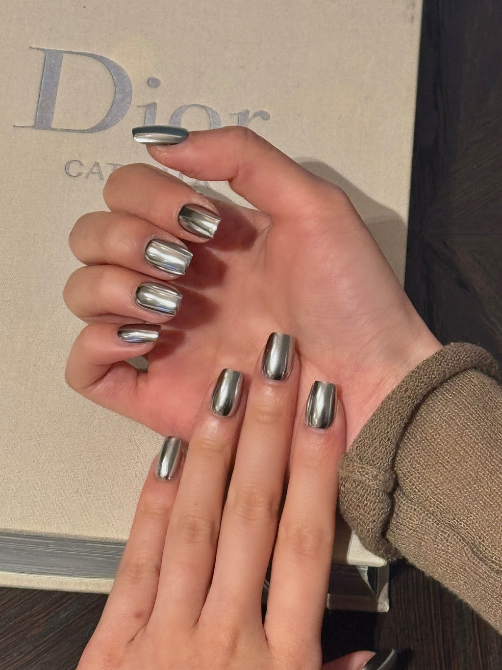 Liquid Silver Mirror | Full Chrome Short Square Nails