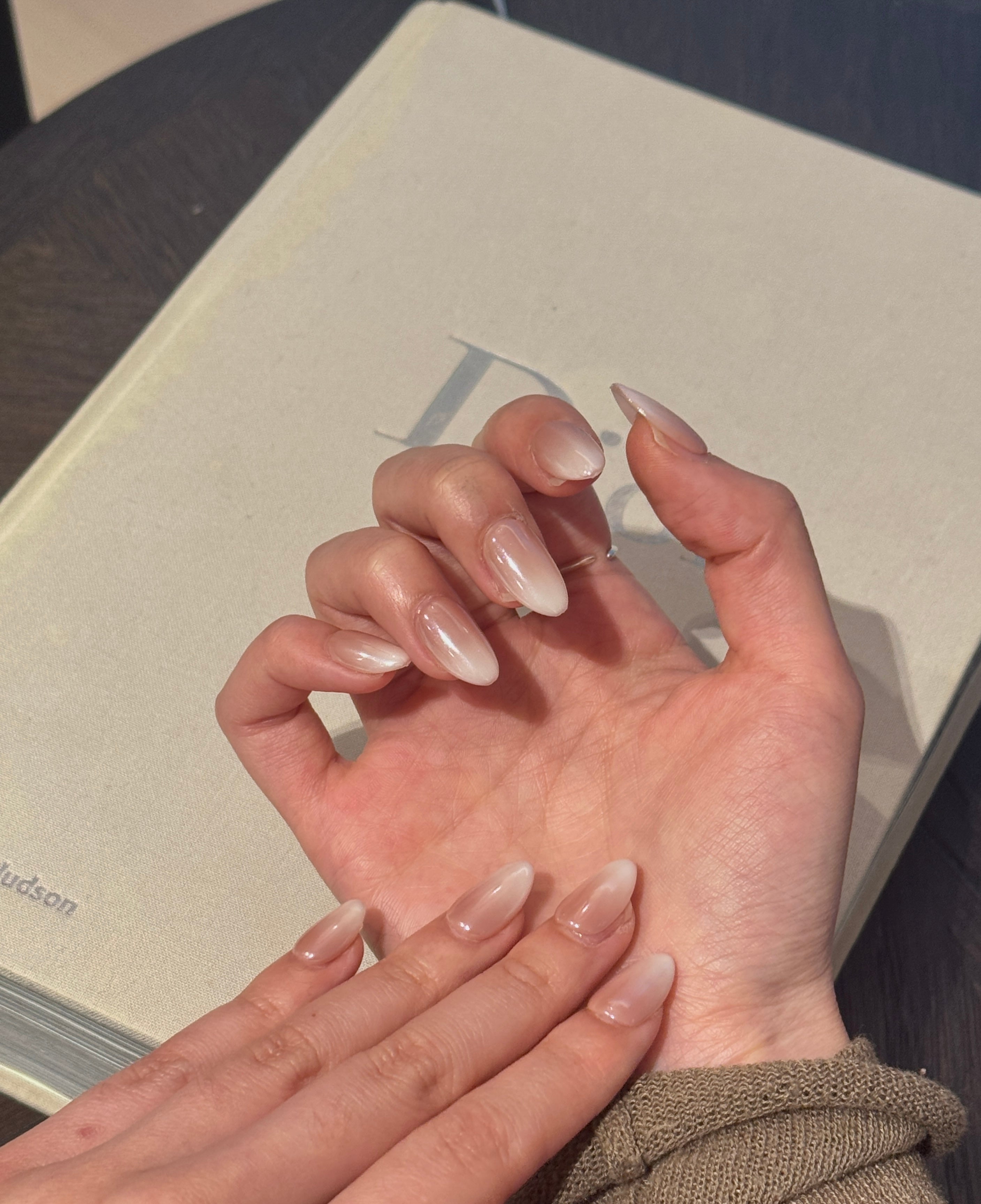 The Glazed Donut | Iconic Pearlescent Chrome Nails