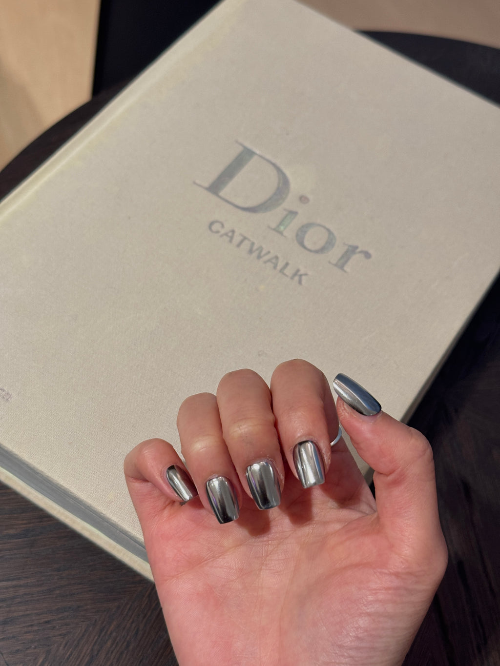 Liquid Silver Mirror | Full Chrome Short Square Nails