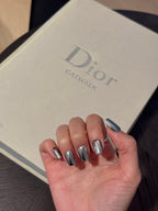Liquid Silver Mirror | Full Chrome Short Square Nails