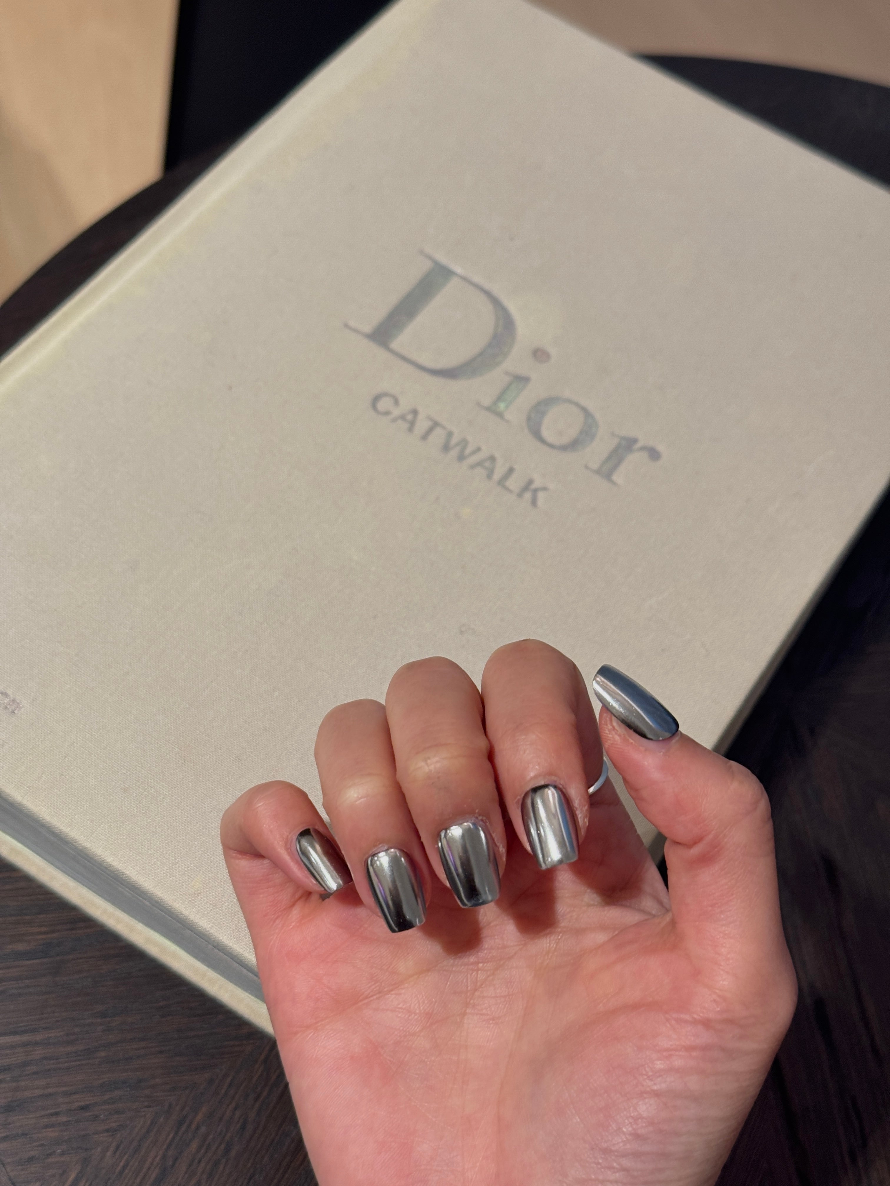 Liquid Silver Mirror | Full Chrome Short Square Nails